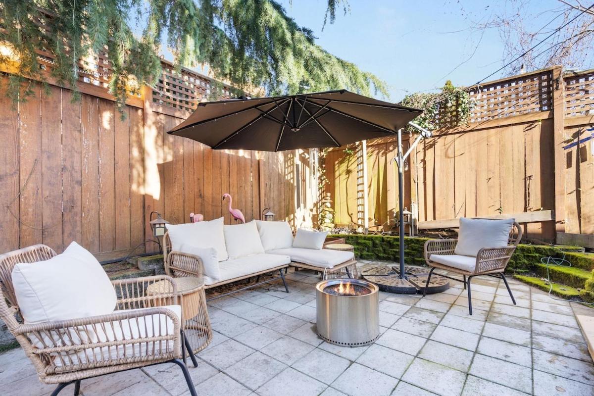 Urban Oasis With Cedar Hot Tub Holiday home Seattle