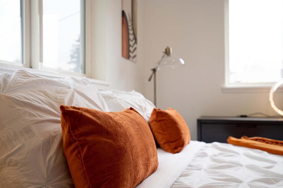 Urban Oasis With Cedar Hot Tub Holiday home Seattle